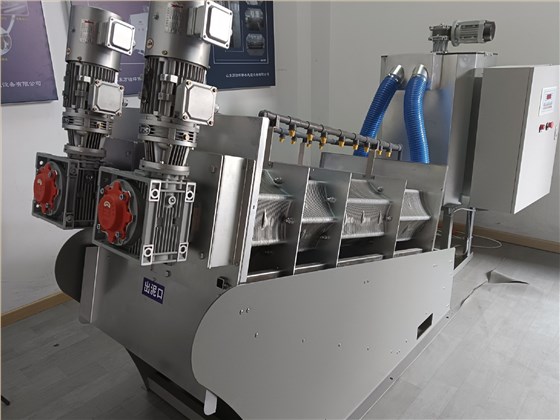 疊螺機(jī)(1) 疊螺機(jī)(1)